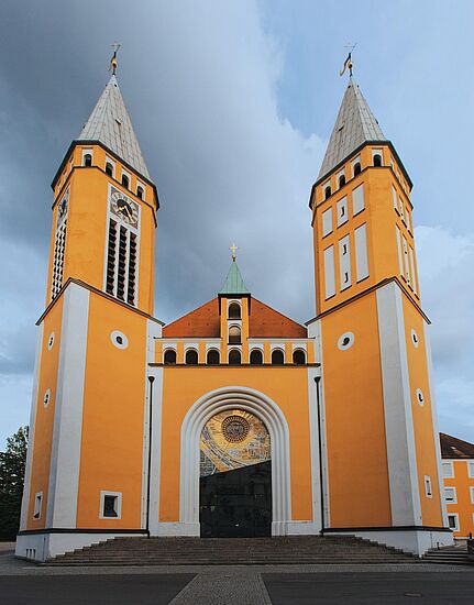 Vom Heavy-Metal-Atheisten zum Ordensmann und Priester