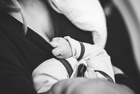 Eltern-Baby-Bindung: Abstillen