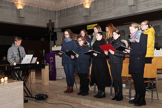 "Das Andere Adventssingen"